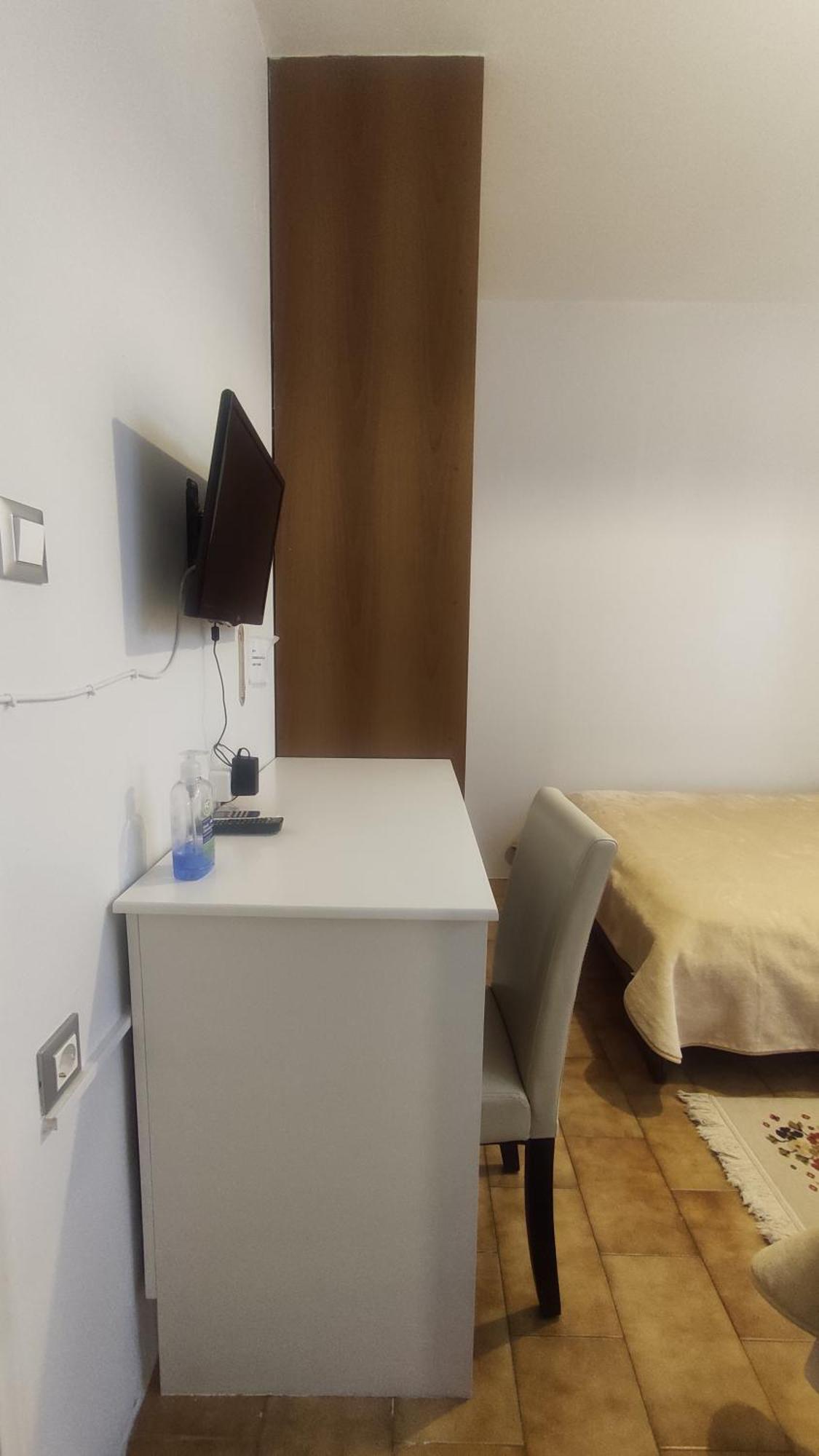 יואנינה Eleni'S Rooms מראה חיצוני תמונה