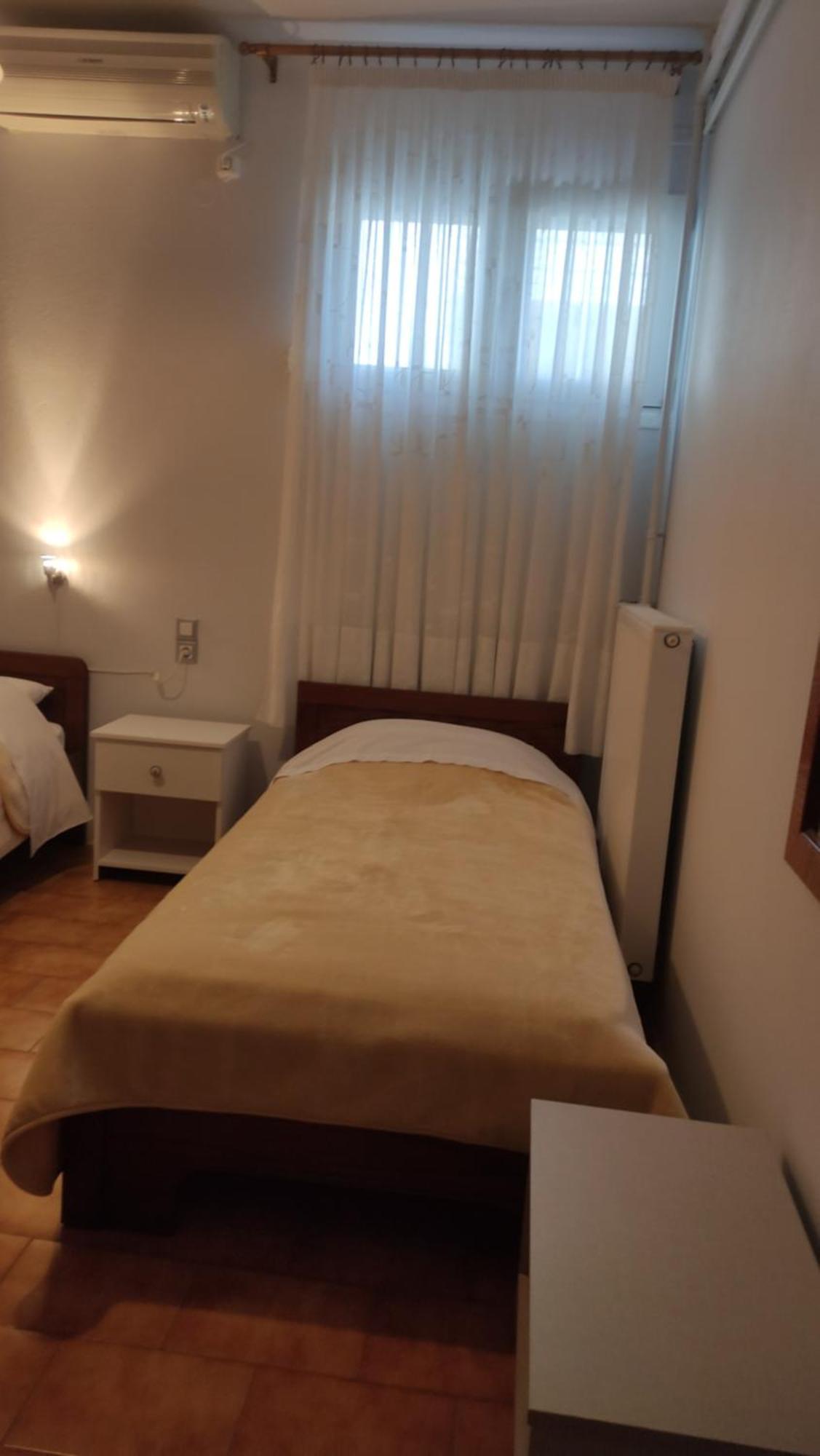 יואנינה Eleni'S Rooms מראה חיצוני תמונה